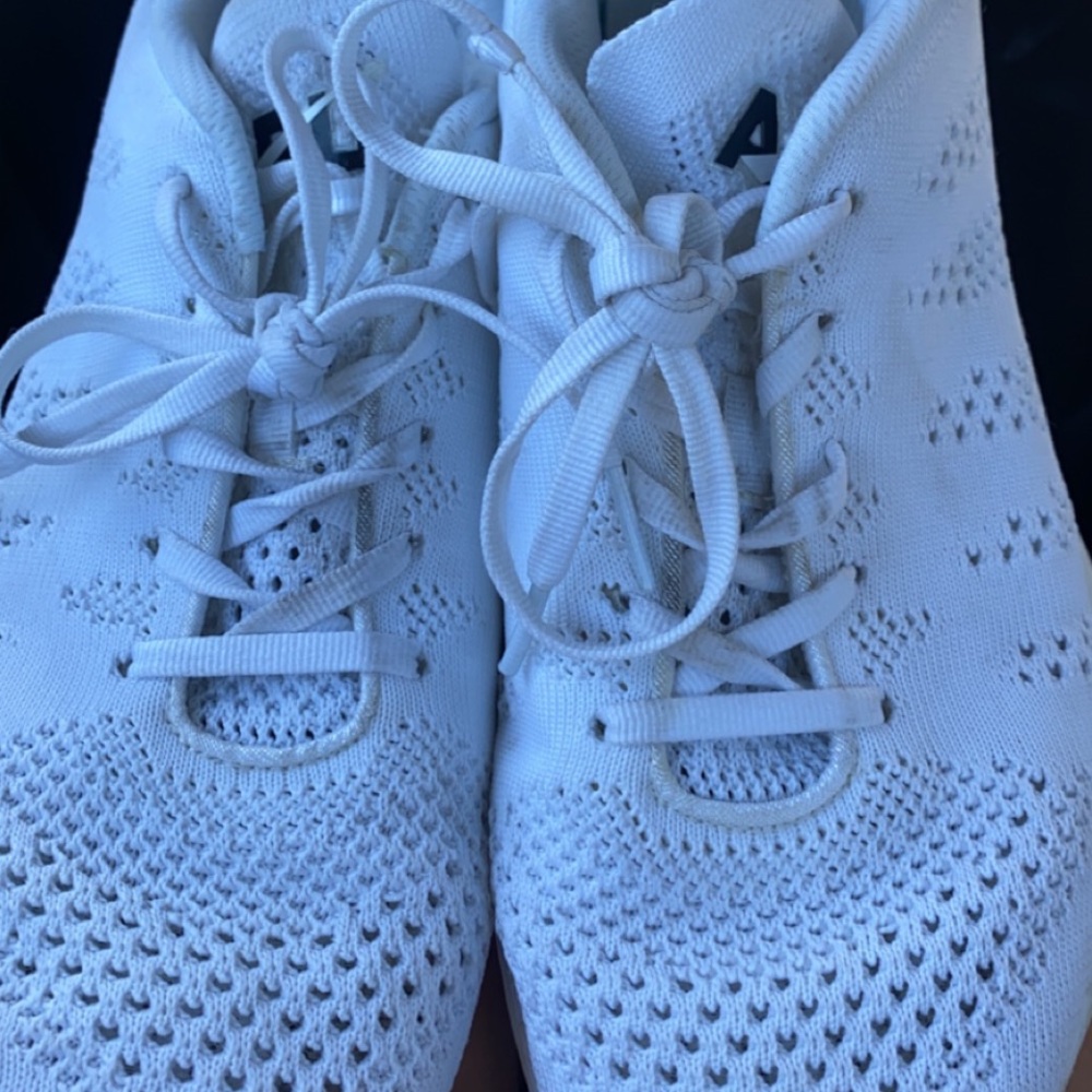 COPY - APL women’s techloom plus white